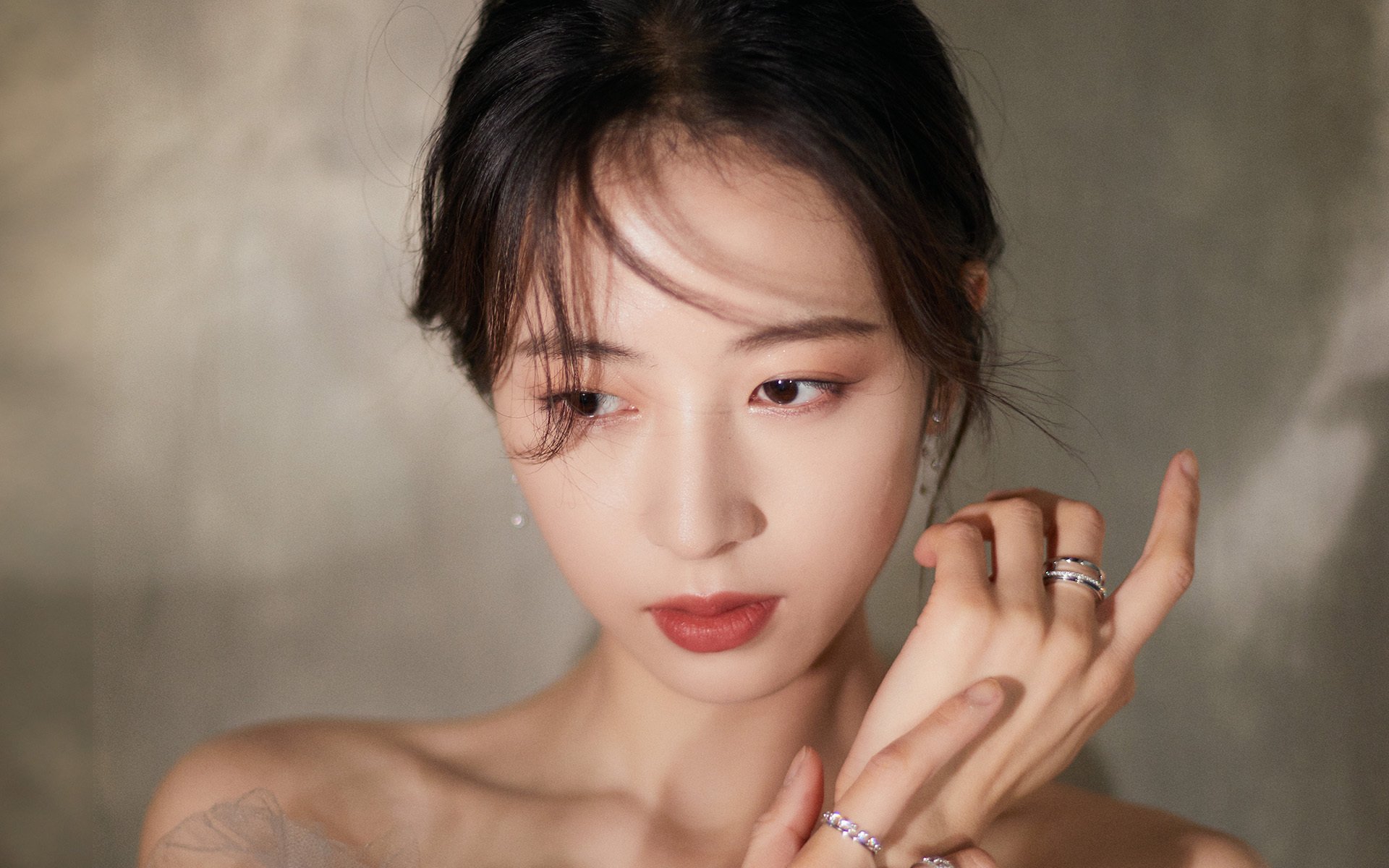 意甲:那不勒斯1-0赢下热那亚,奥斯梅恩中柱后逆转成功,那不勒斯主力门将