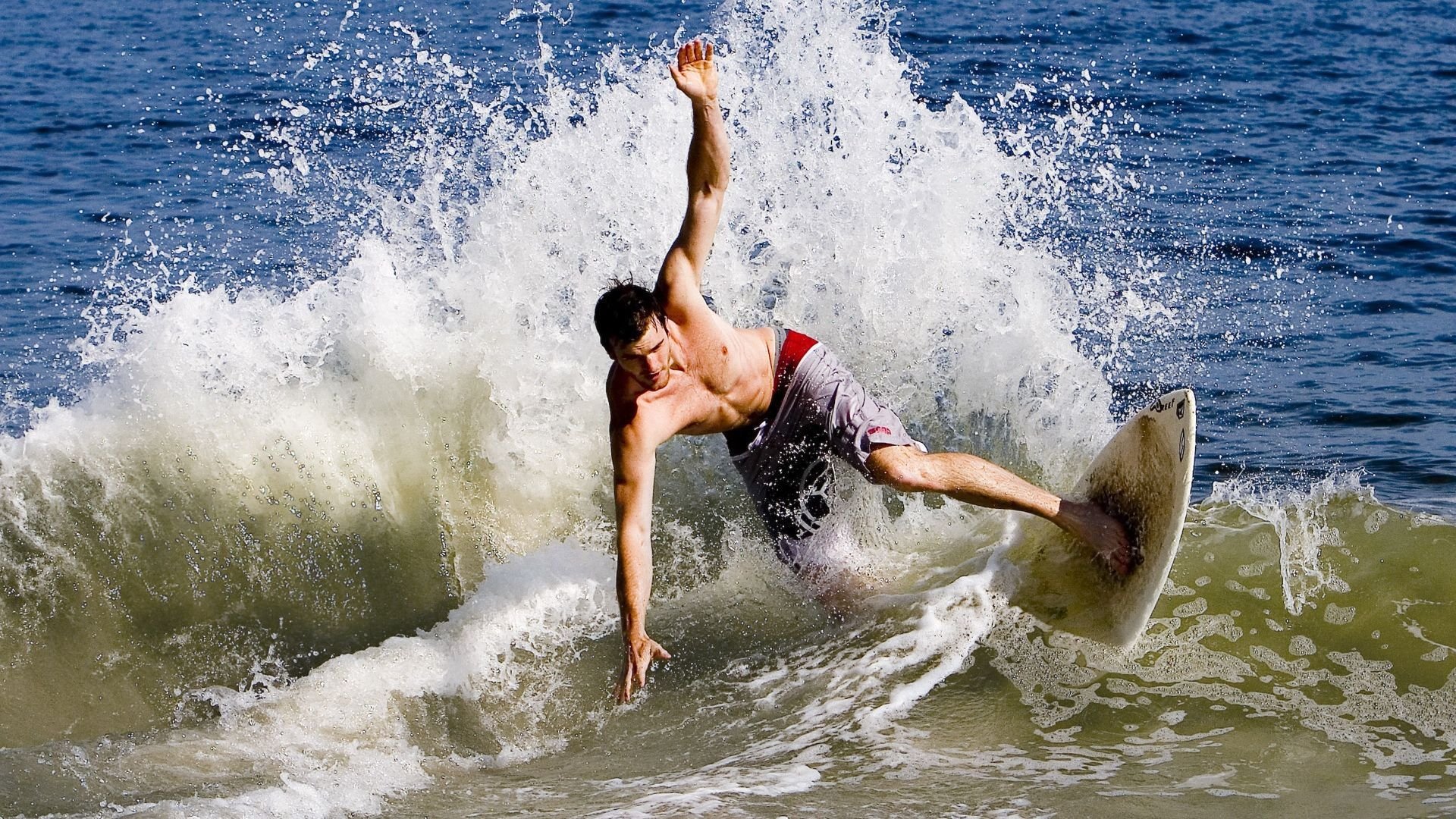 未来赛事：新规则、新赛制引发期待，未来赛车图片